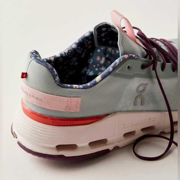 FP Movement x On Cloudnova Form 2 Sneakers - Picture 4 of 12